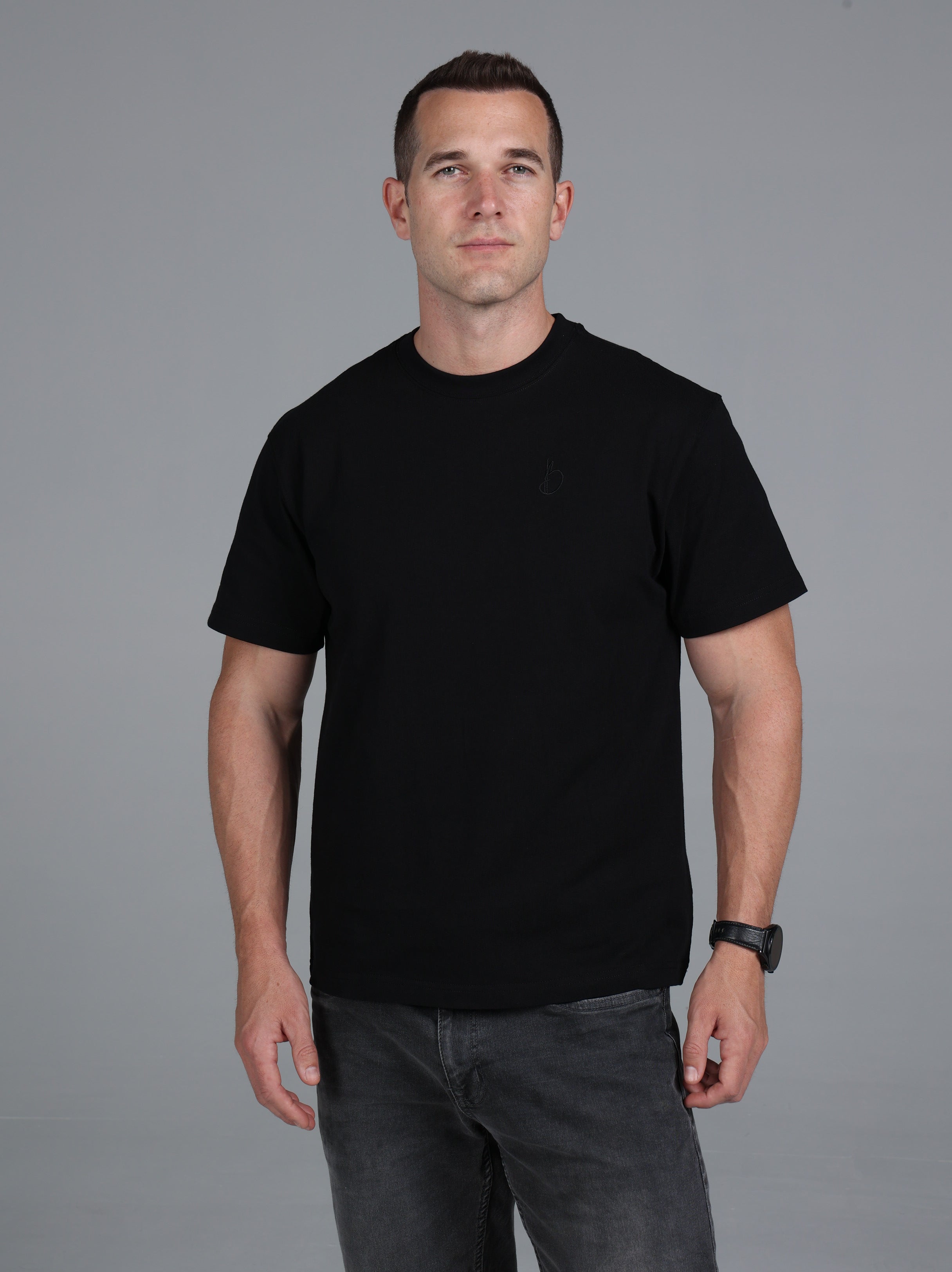 Signature Classic Oversized Fit T-Shirt - Black