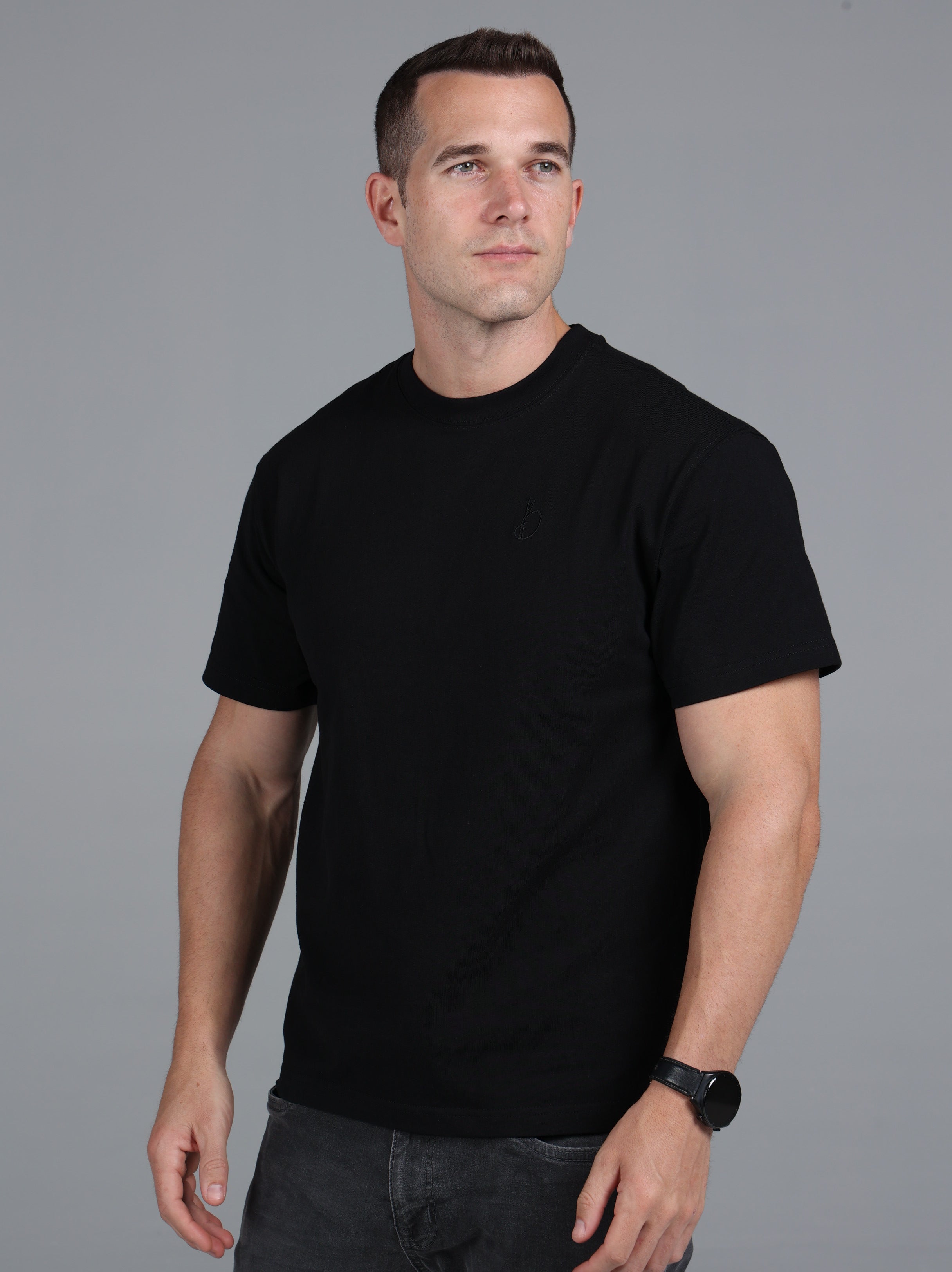 Signature Classic Oversized Fit T-Shirt - Black