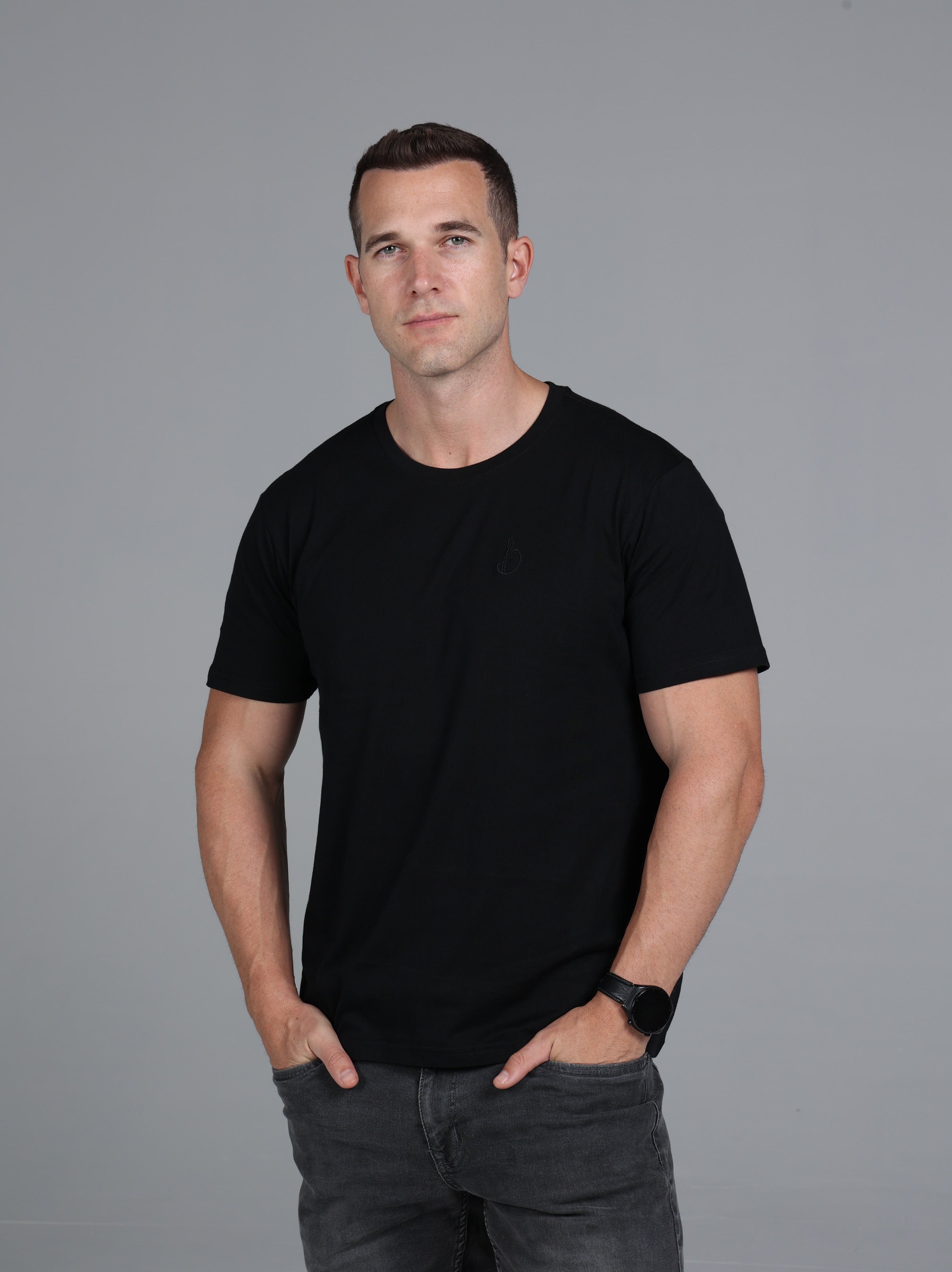 Signature Crewneck Regular Fit T-Shirt - Black